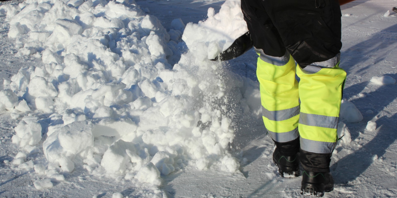 Talvi lähestyy – Kirkkonummen katukunnossapito valmiina